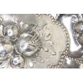 eleganta bomboniera din argint. repousse. atelier german. cca 1900